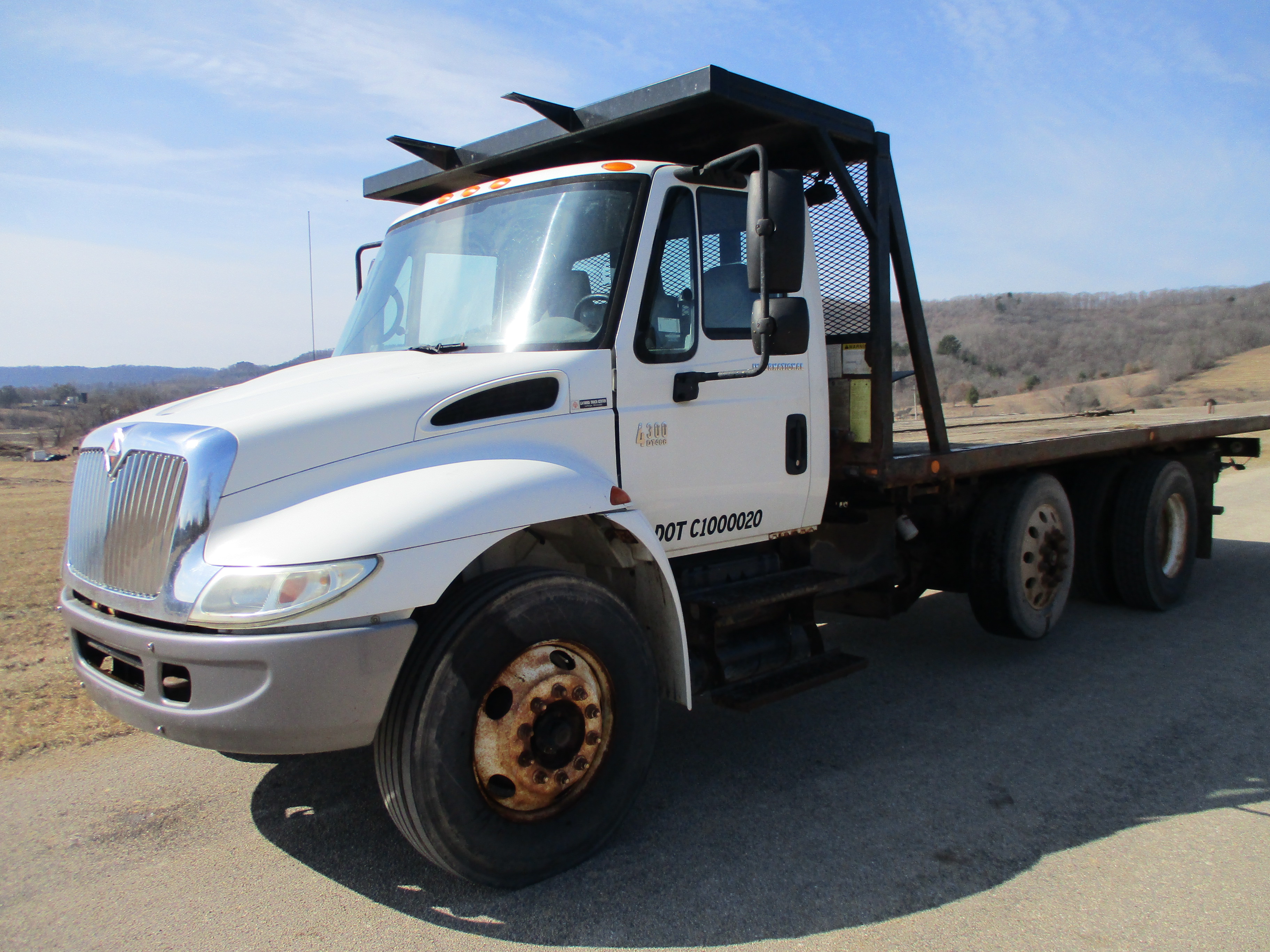 La Farge Truck Center Used Trucks