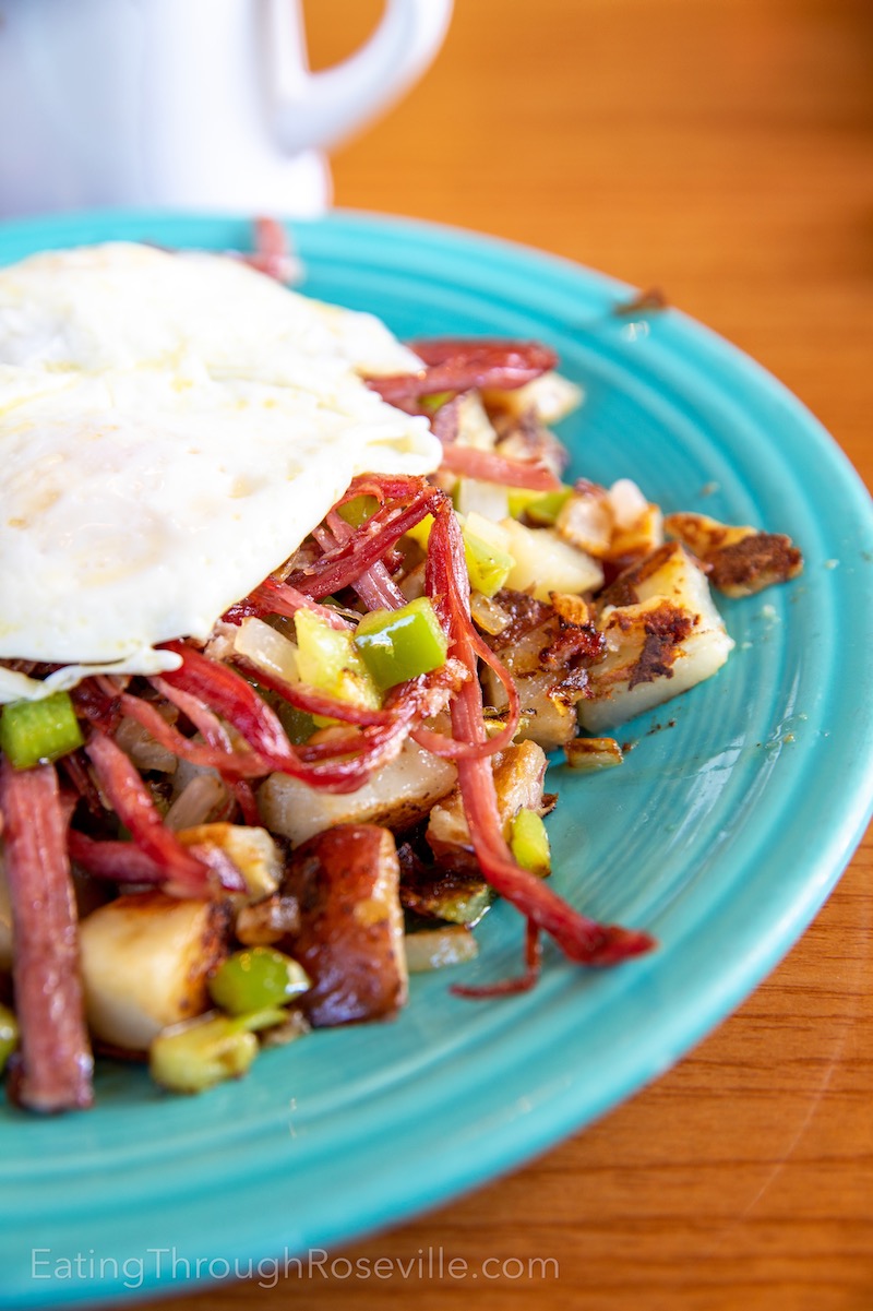 AM25 Window Box Cafe Eating Through Roseville