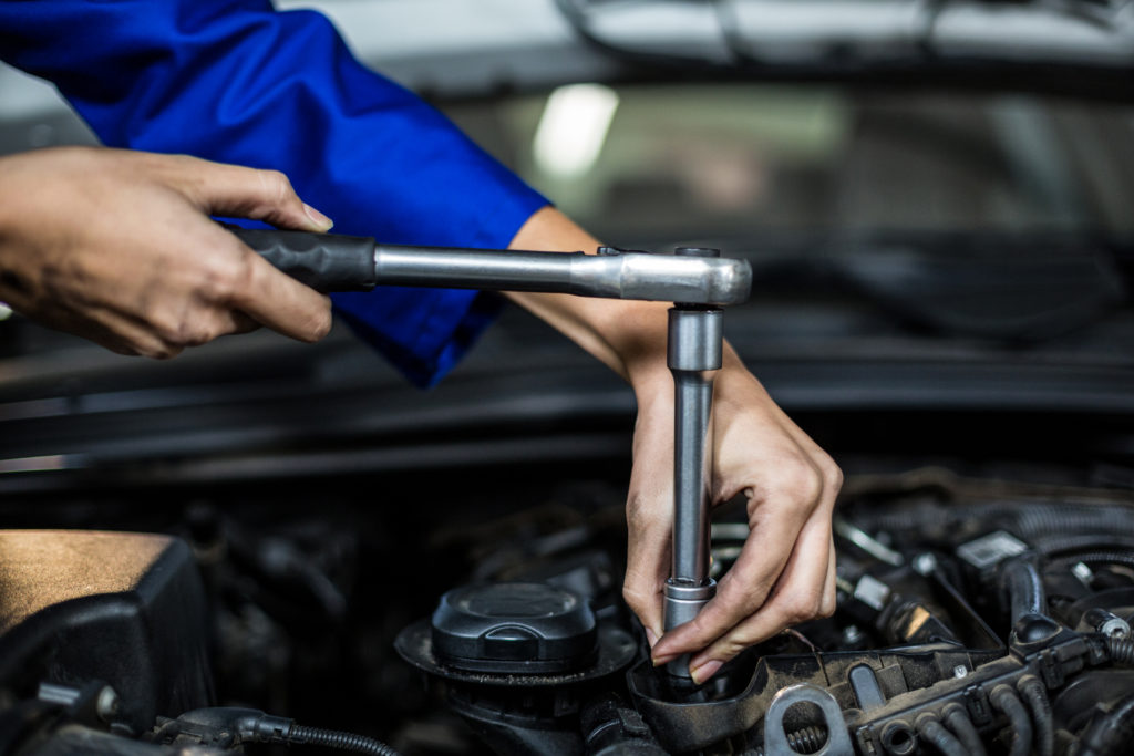 Cómo saber qué aceite lleva mi coche Lubrituria Blog