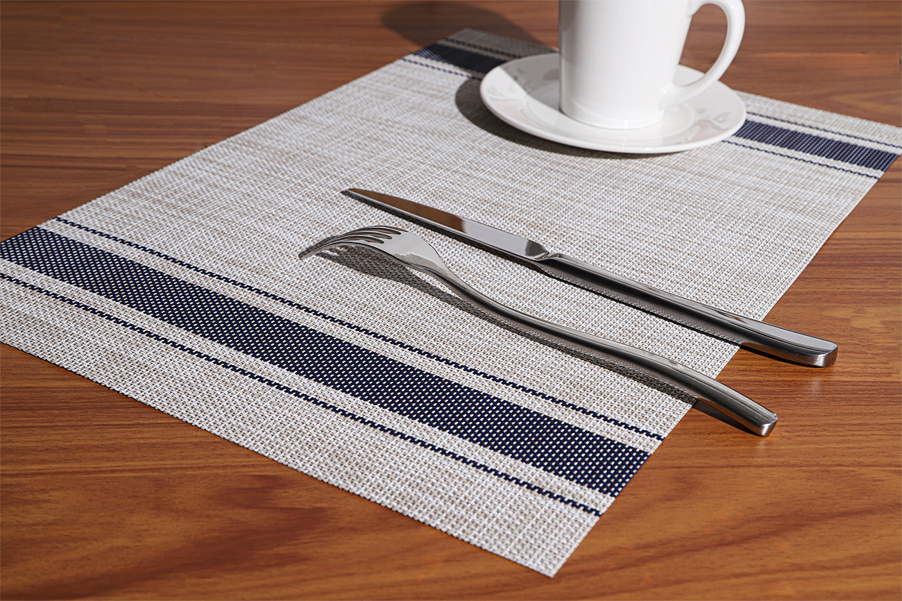 Vinyl Placemat Set of 6 (Navy) Lucas Forest