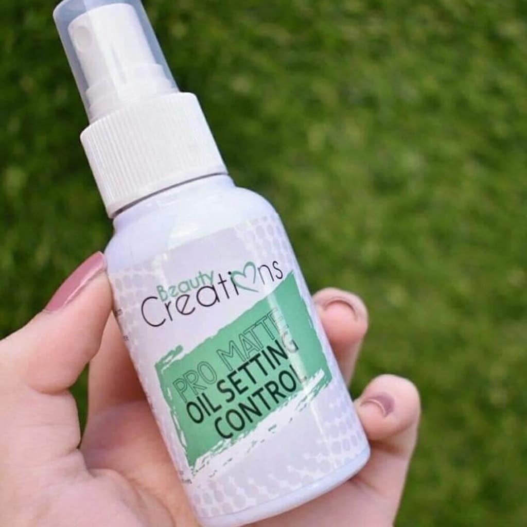 PRO MATTE OIL SETTING SPRAY CONTROL BEAUTY CREATIONS Luces Beautiful