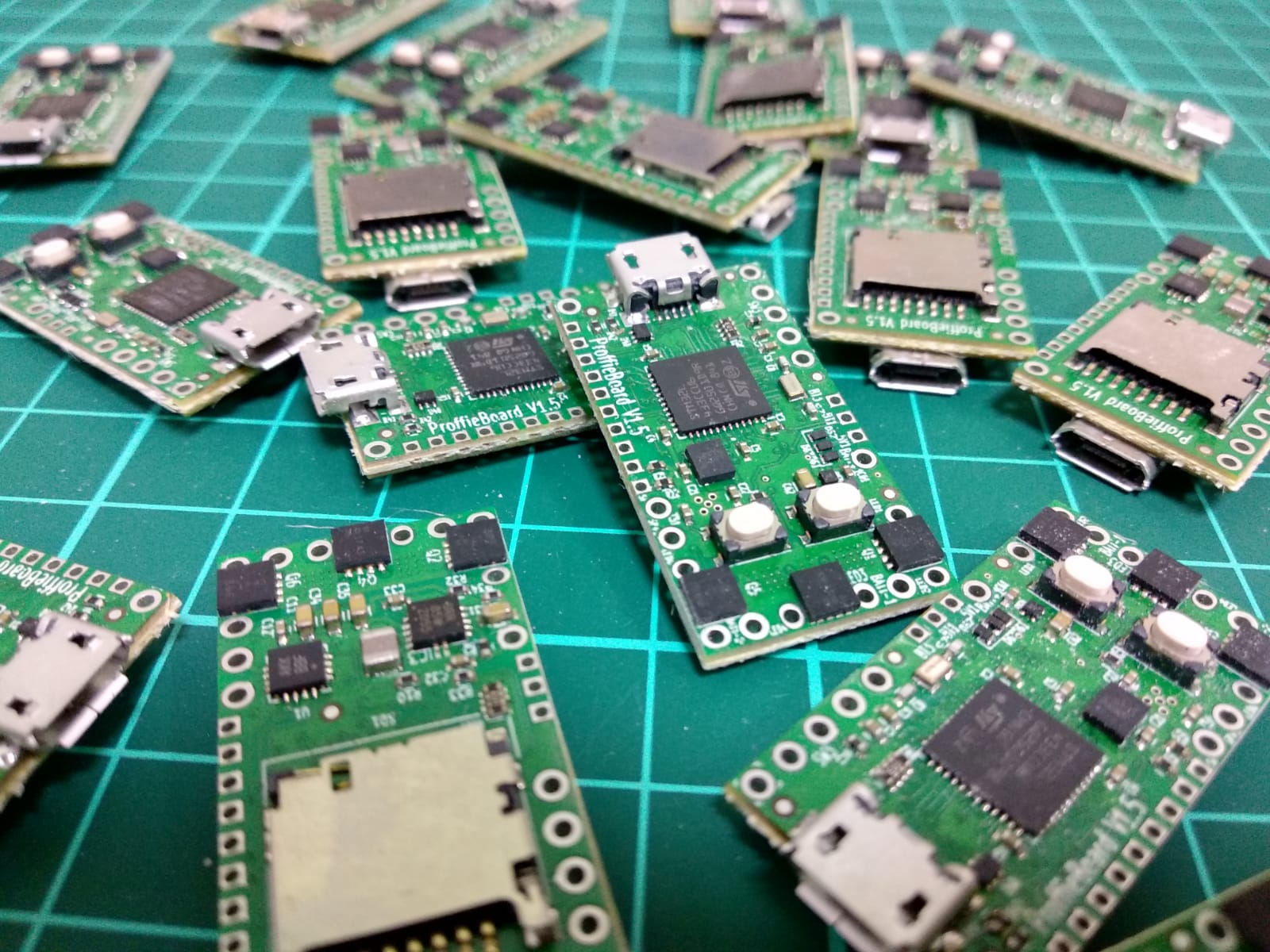 Proffieboard v1.5 + micro SD 16 GB Lucifer Sabers