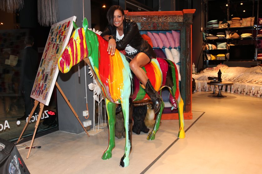 The quality of Kare German furniture brand has VIP München ﬂagship