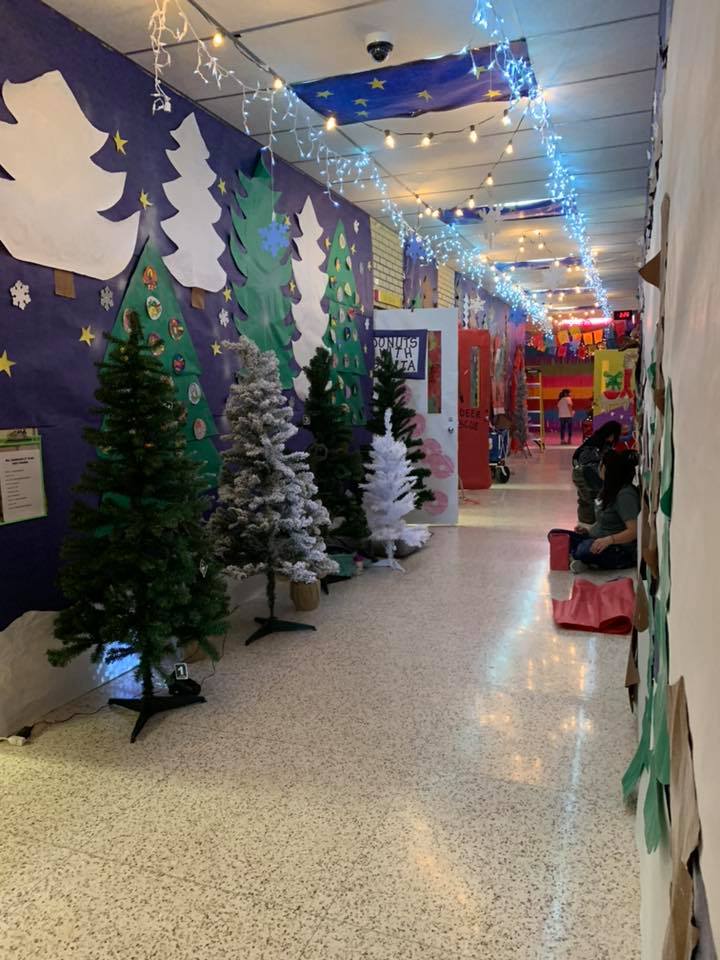 Christmas Decoration Ideas For School Hall