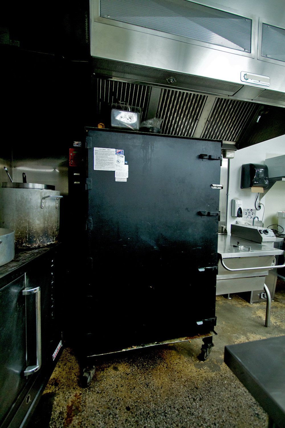 Rental Kitchen in Victoria BC • LuckyPot Commissary Kitchen