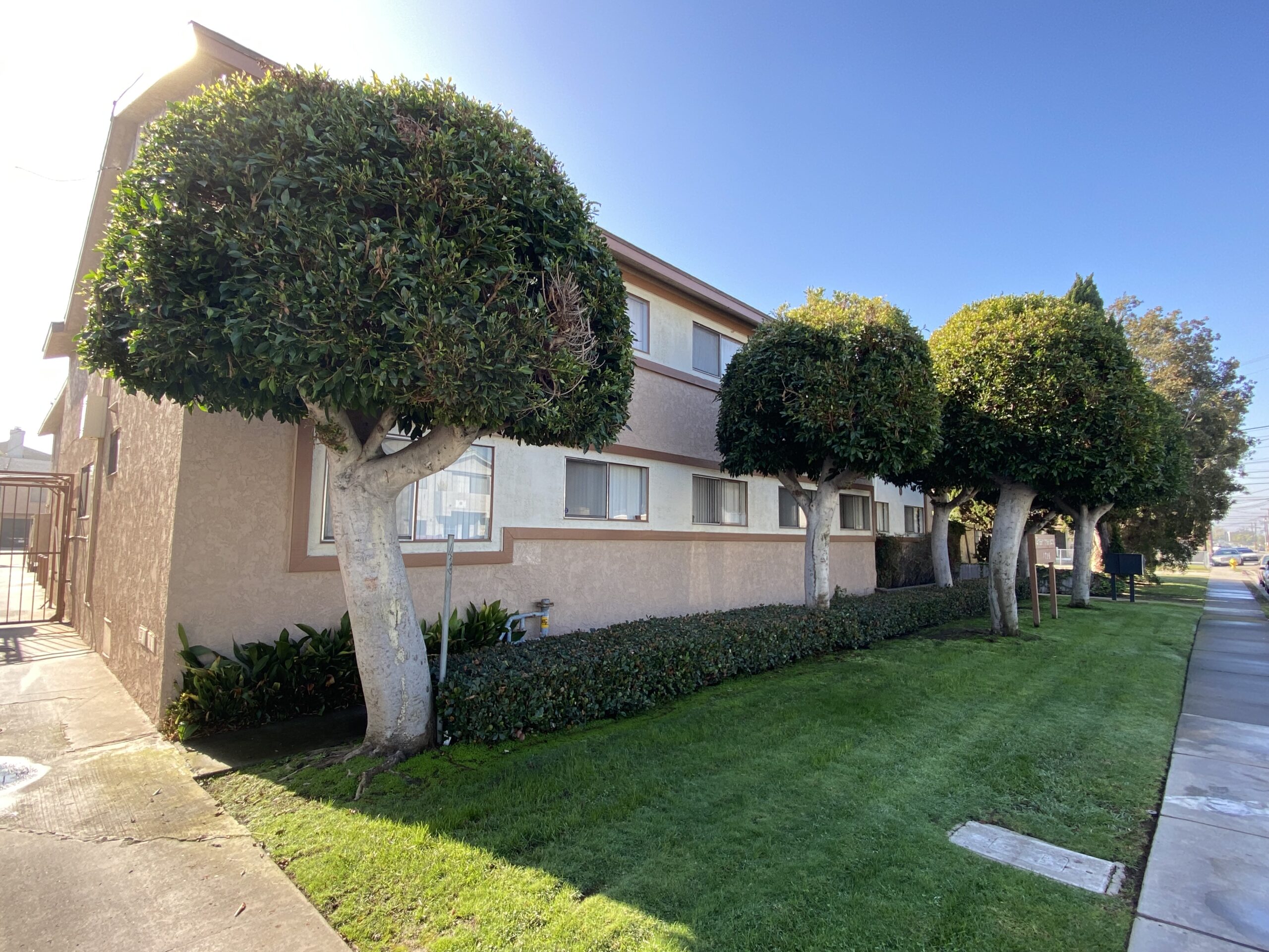 Lucrum Green Tree Apartments 1726 W. 146th St.