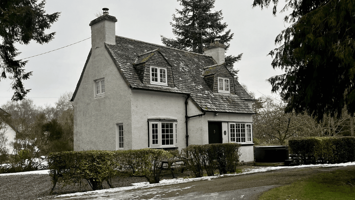 Cosy cottage stays in Scotland lucyliveshere