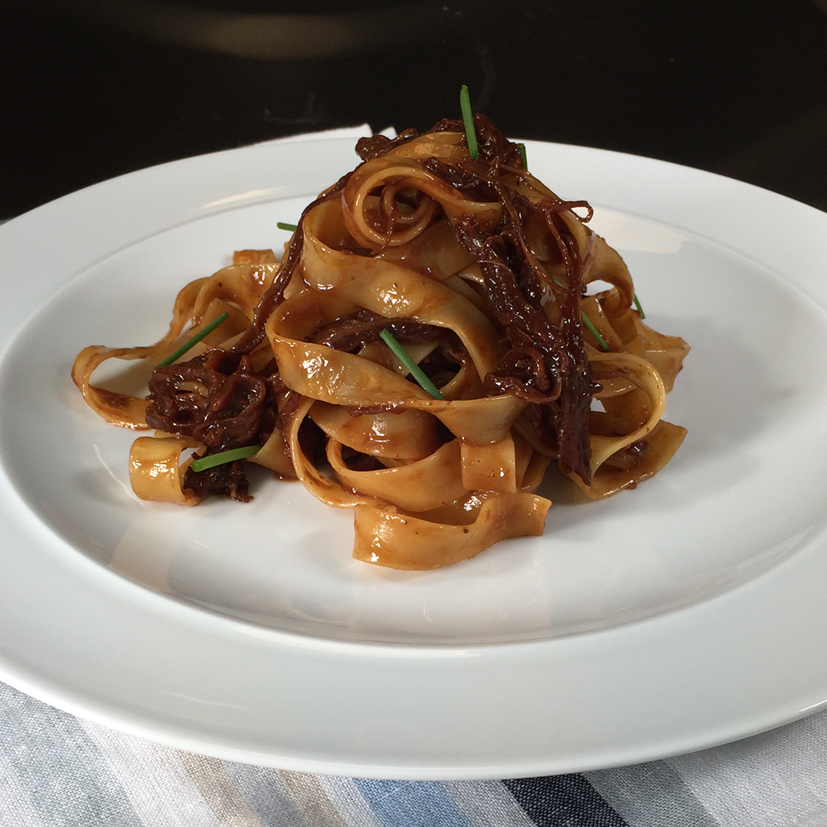 Pâtes au boeuf braisé et sauce demiglace LUDA