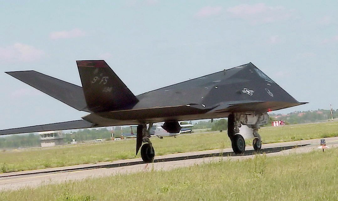 Lockheed F117 Nighthawk erstes Tarnkappenflugzeug der Welt