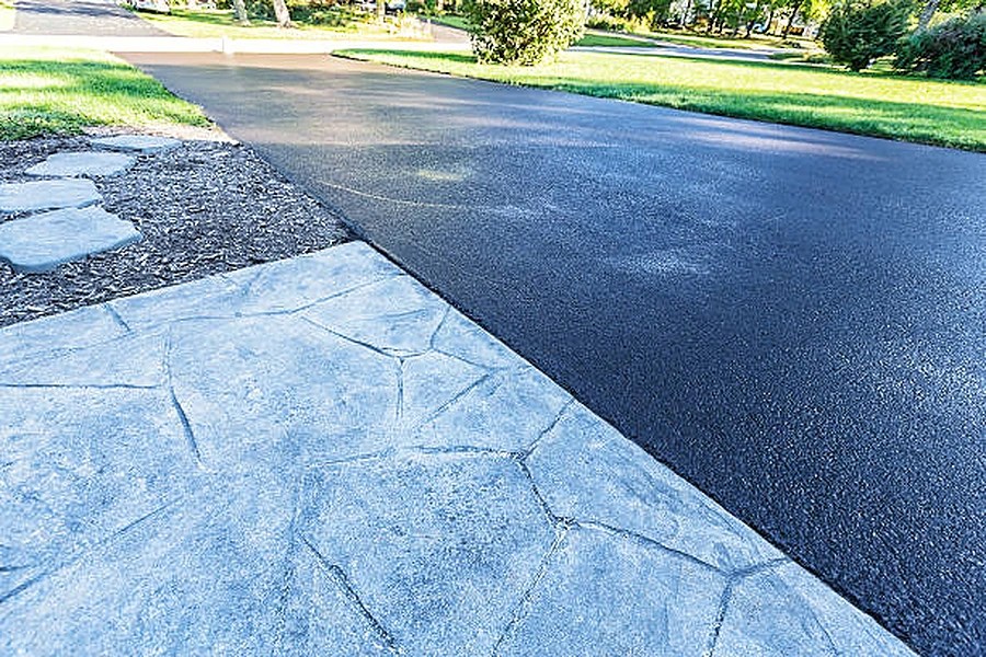 How To Edge An Asphalt Driveway Luke's Asphalt Paving
