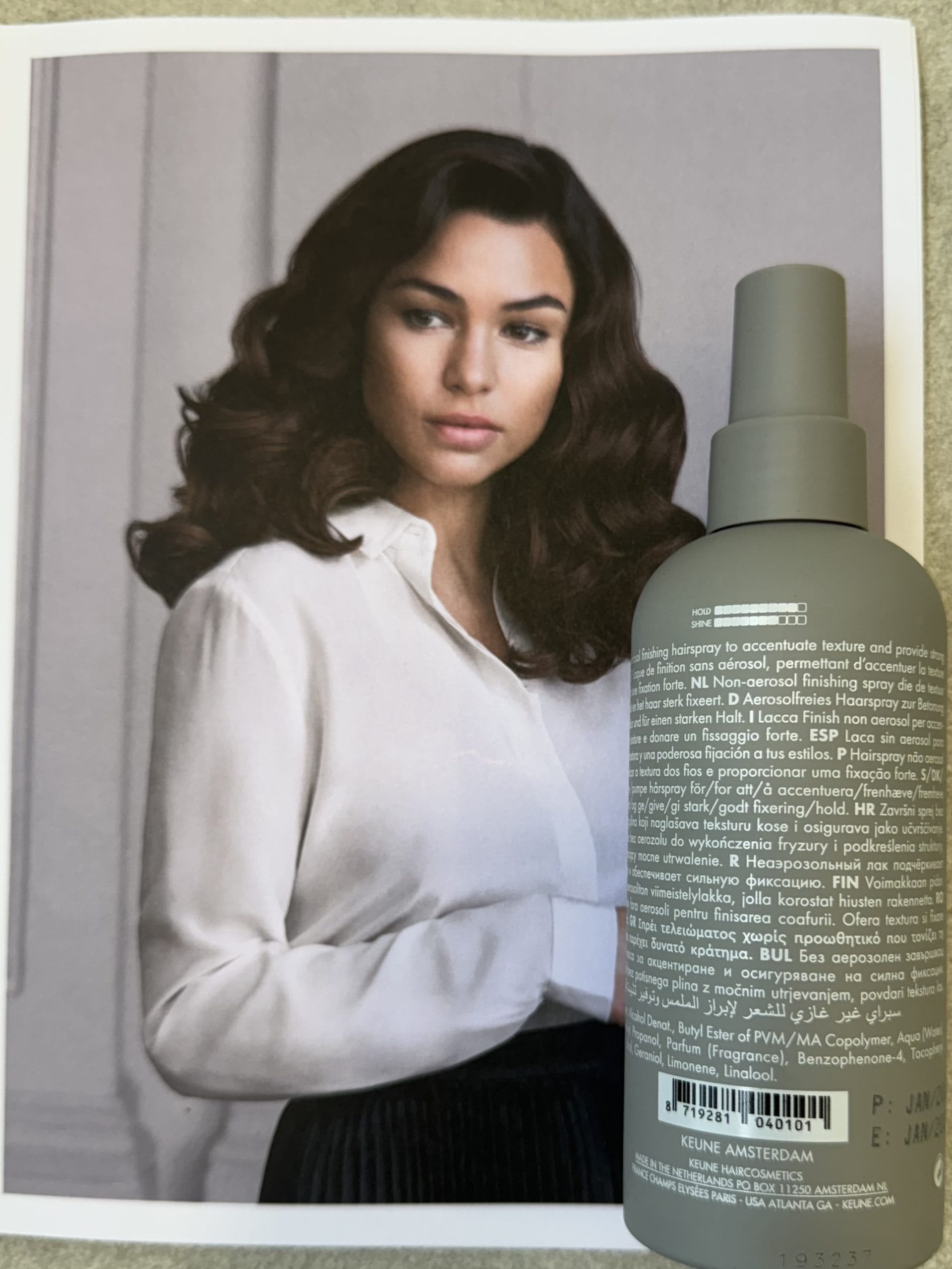 LIQUID HAIRSPRAY لولو تتــوريَل