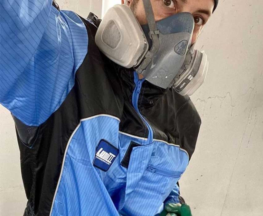 Spray Paint Suit Luma III