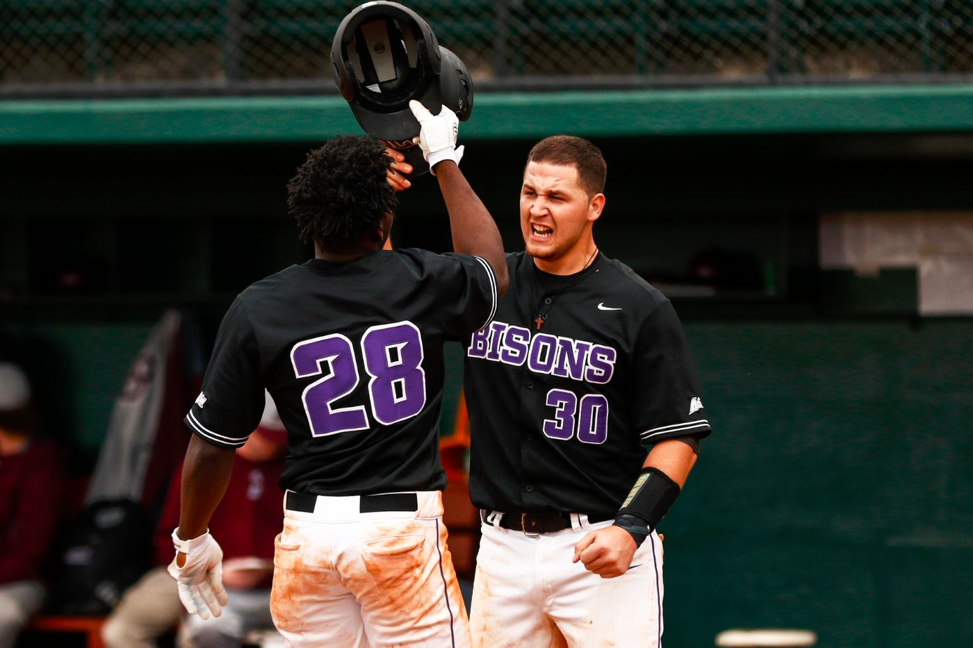 baseball wins series 32 against Eastern Kentucky Lumination