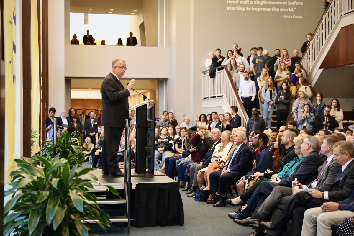 Shinn Center officially opens with a dedication ceremony
