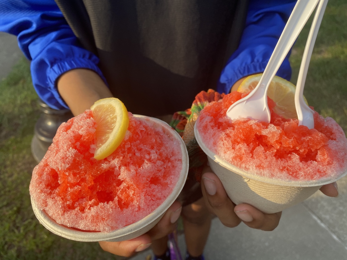 Gallery Students celebrate finishing the first week of classes with