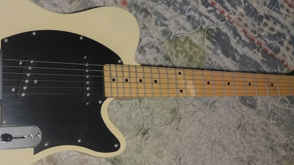 How To Cut Guitar Strings (4 Steps) Luminous Guitarist