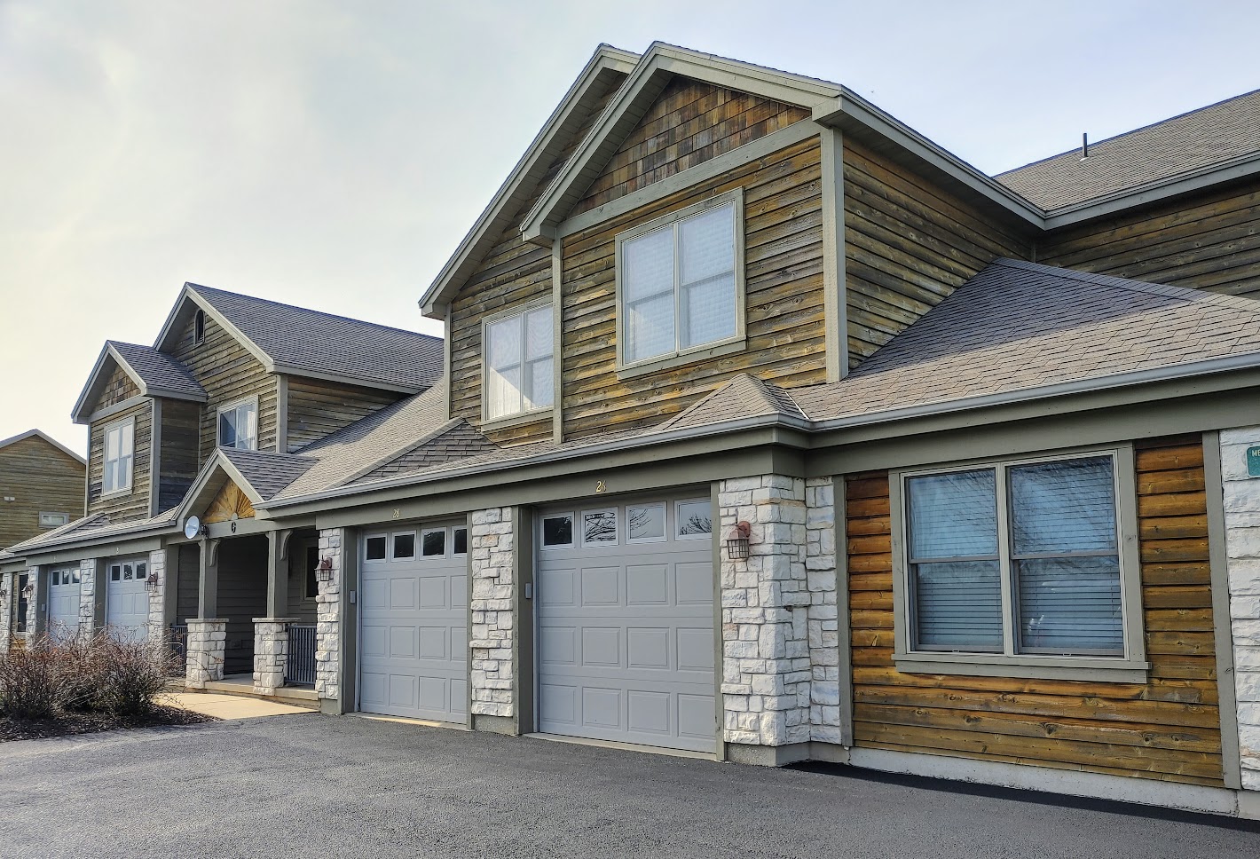 Meadow Ridge Condo 27 Lundquist Realty & Vacation Rentals of Door