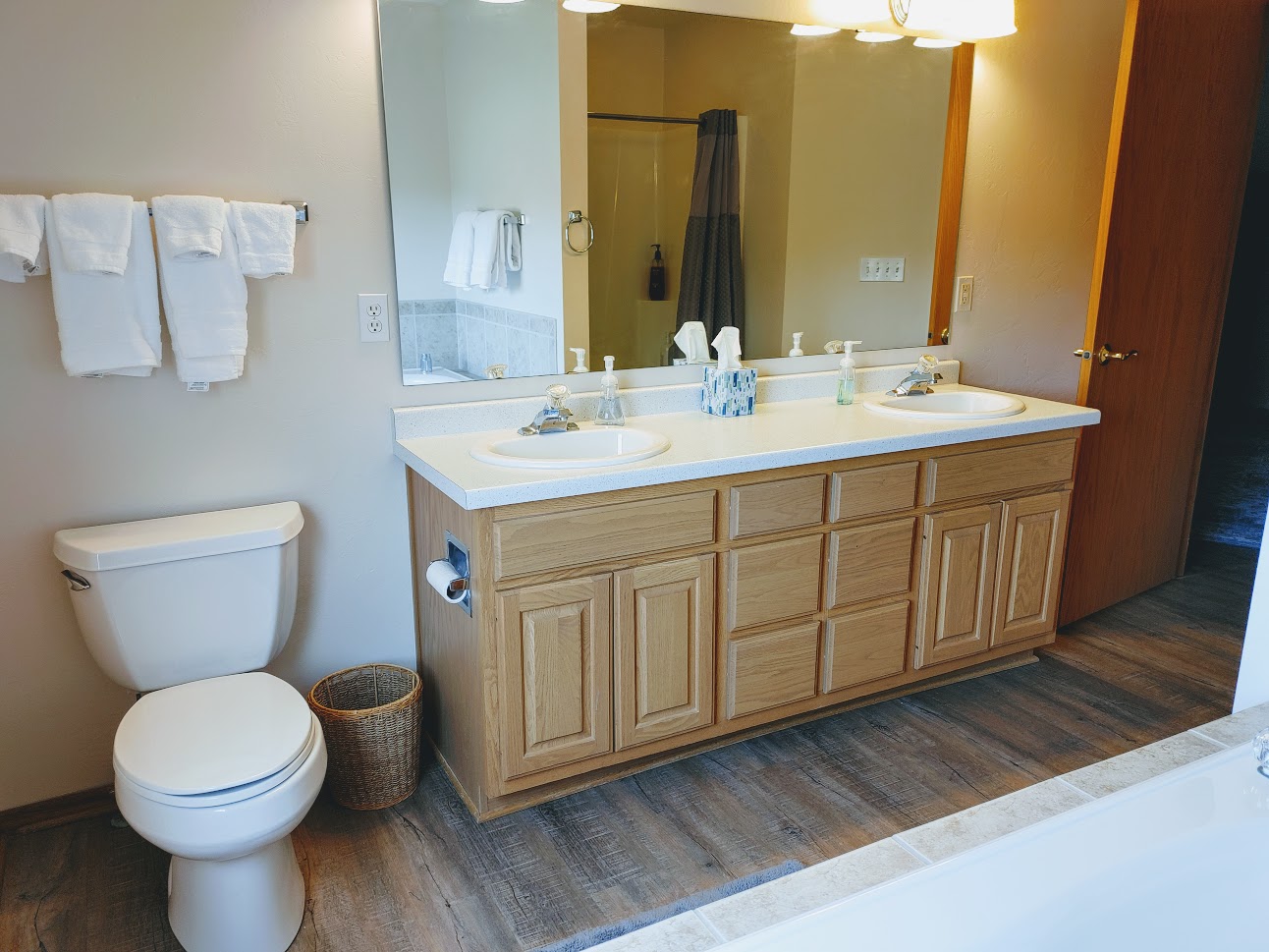 Meadow Ridge Condo 28 Lundquist Realty & Vacation Rentals of Door