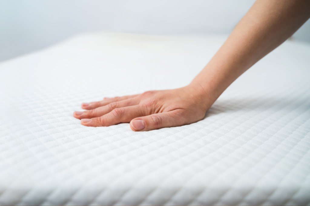How To Clean a Memory Foam Mattress Topper?