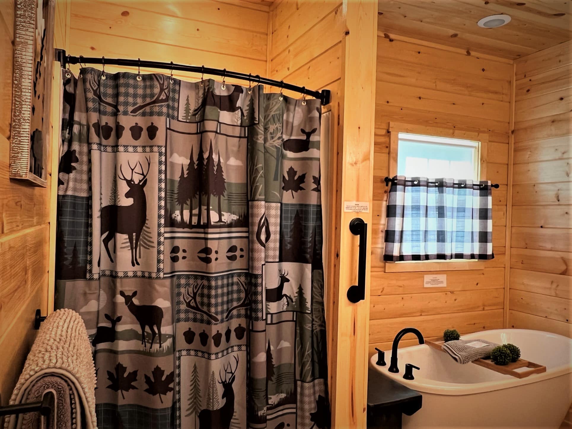 The Black Walnut Cottage Luray Mountain Cabins near Shenandoah