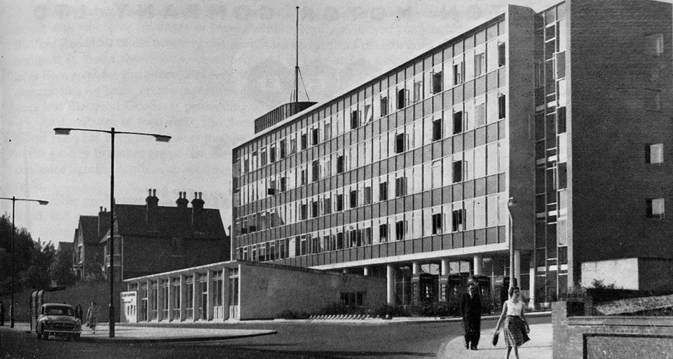 LUTONS POST OFFICES. LUTON MEMORIES