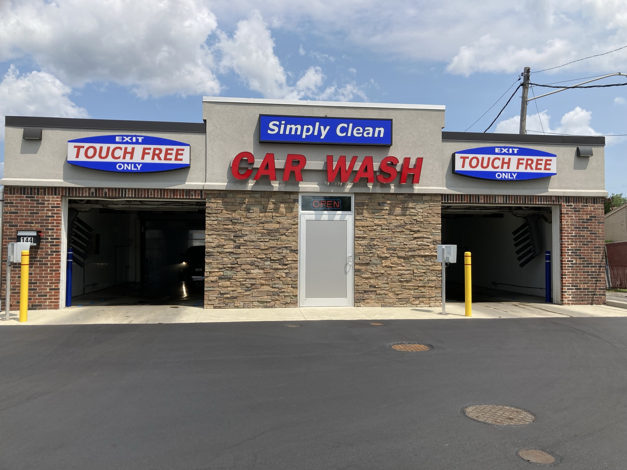 Gallery Lutz Car Wash