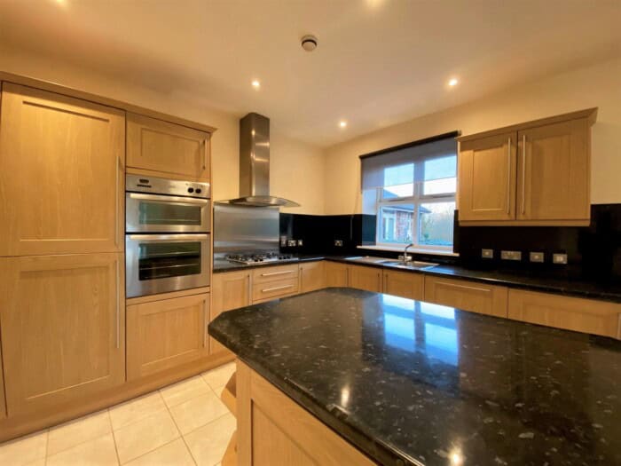 Lakeland Lodge, Rudyard, Staffordshire, ST13 8PG Luv2Sell