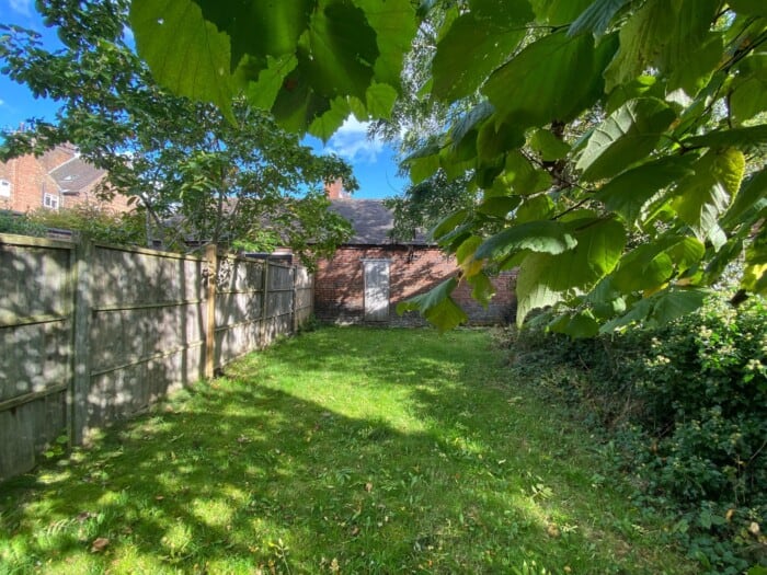 Main Road Betley Crewe CW3 9AA Luv2Sell