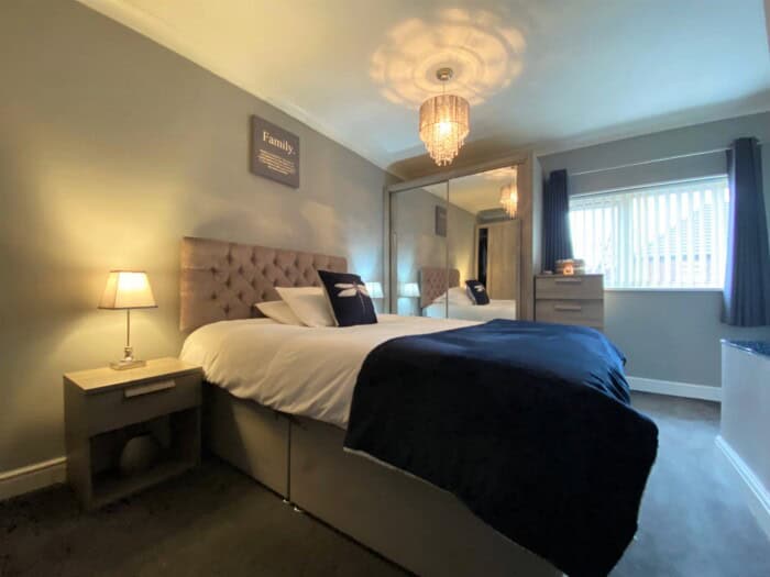 Brewester Rd Bucknall Stoke On Trent ST2 9JN Luv2Sell