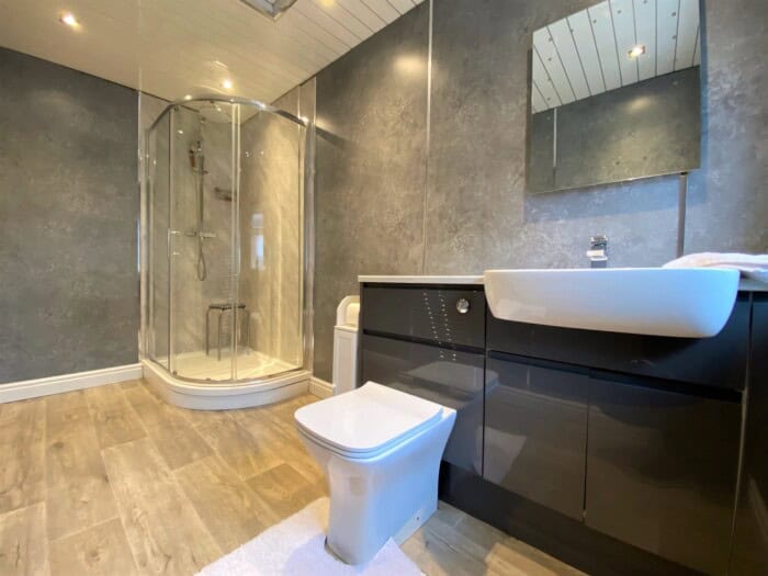 Brewester Rd Bucknall Stoke On Trent ST2 9JN Luv2Sell