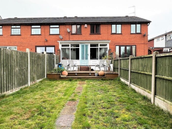 Ashwood Longton Stoke On Trent Luv2Sell