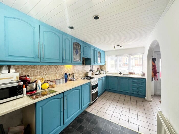 Ashwood Longton Stoke On Trent Luv2Sell