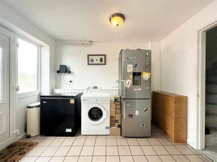 Ashwood Longton Stoke On Trent Luv2Sell