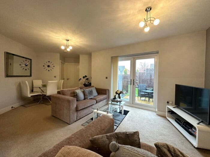 26 Harold Hines Way, Trentham, Stoke On Trent, ST4 8WJ Luv2Sell