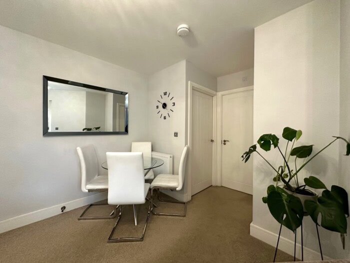 26 Harold Hines Way, Trentham, Stoke On Trent, ST4 8WJ Luv2Sell