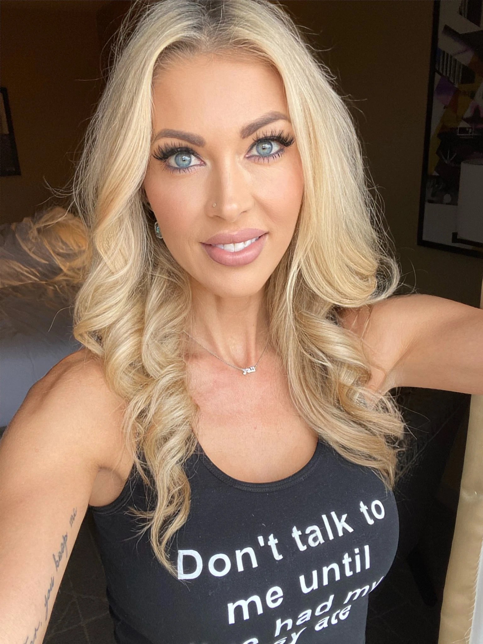 Holly Hotwife - @hollyhotwifevip OnlyFans Get photos