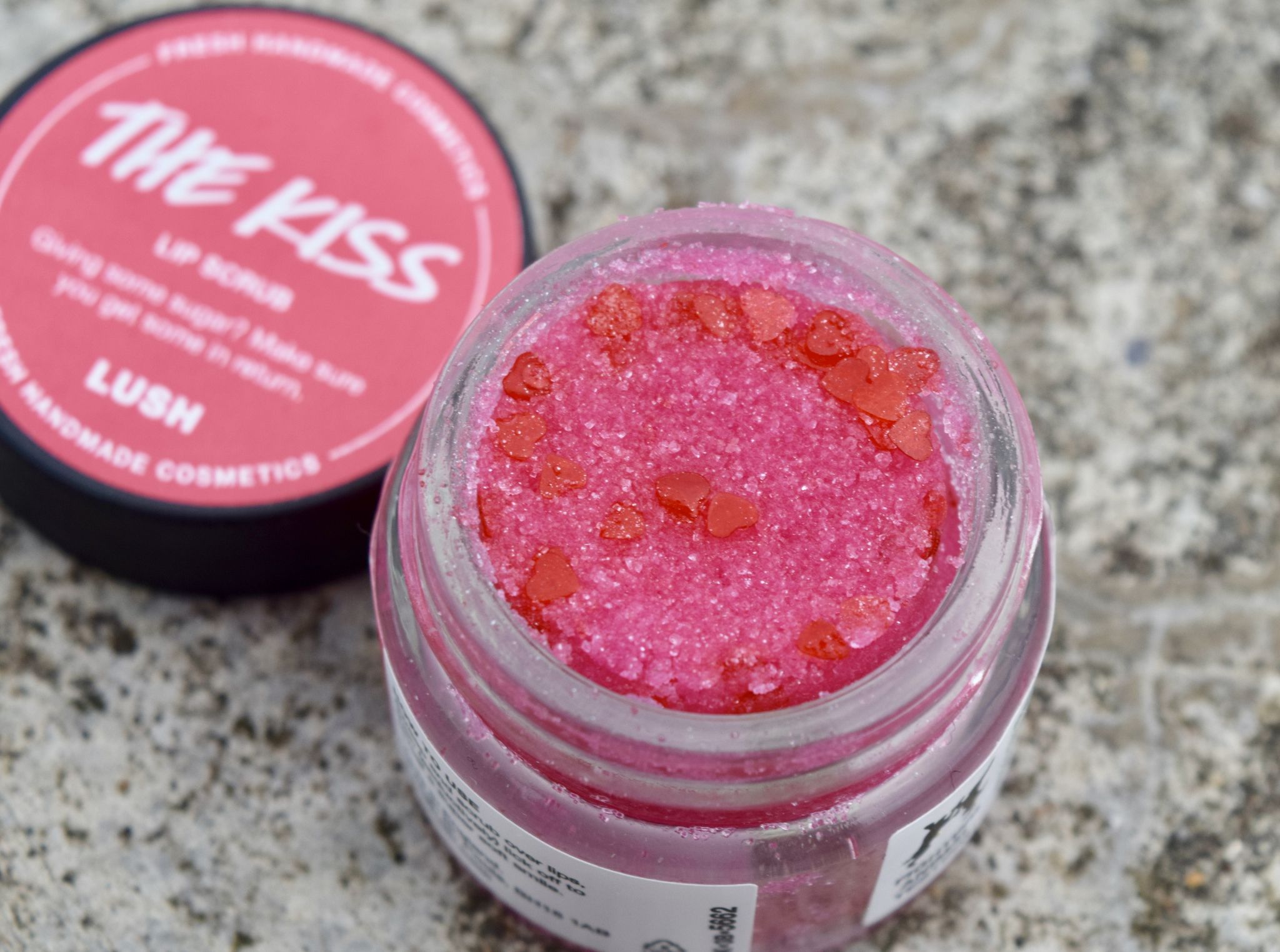 Lush The Kiss Lip Scrub The Luxe List
