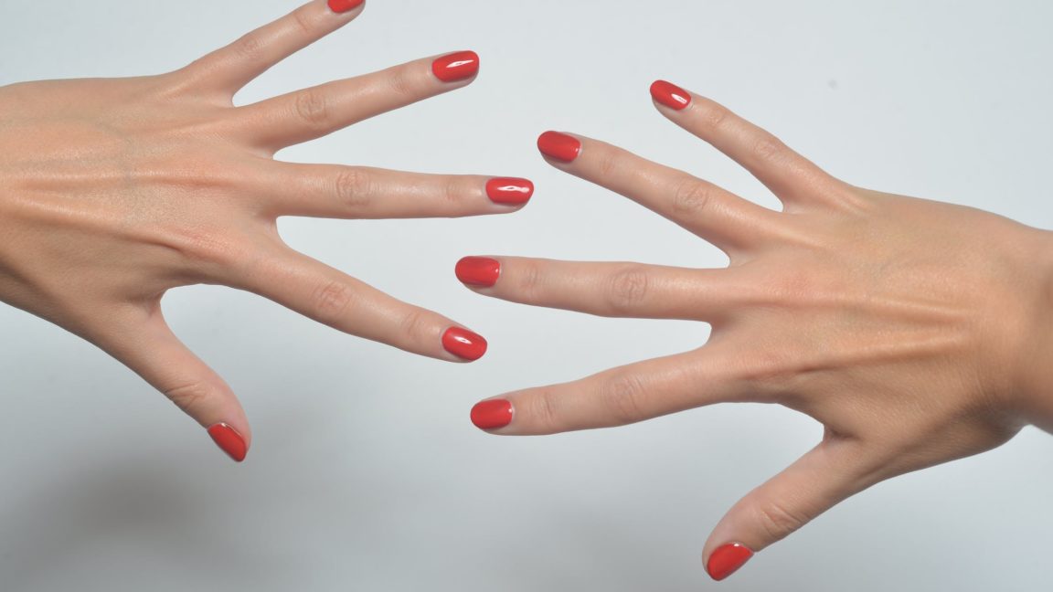 Can I Use an LED Flashlight to Cure Gel Nails? Luxe Luminous