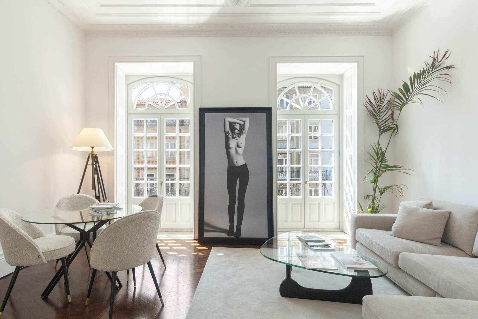 Apartamentos T0 de excelência na Baixa do Porto Clérigos 82