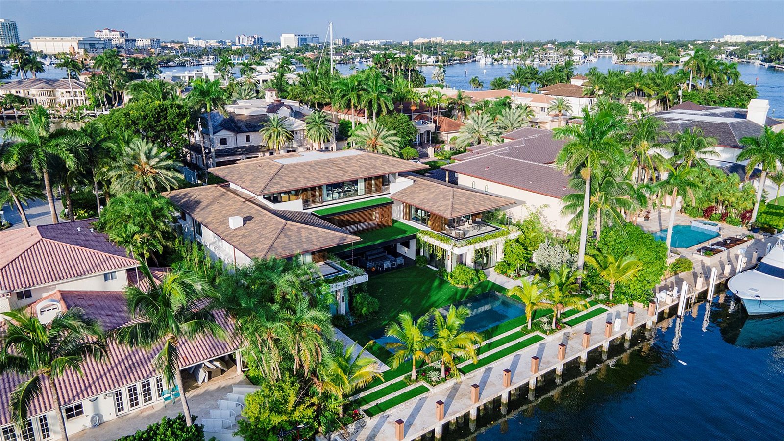 Fort Lauderdale Waterfront Homes for Sale. Best listing agents! David