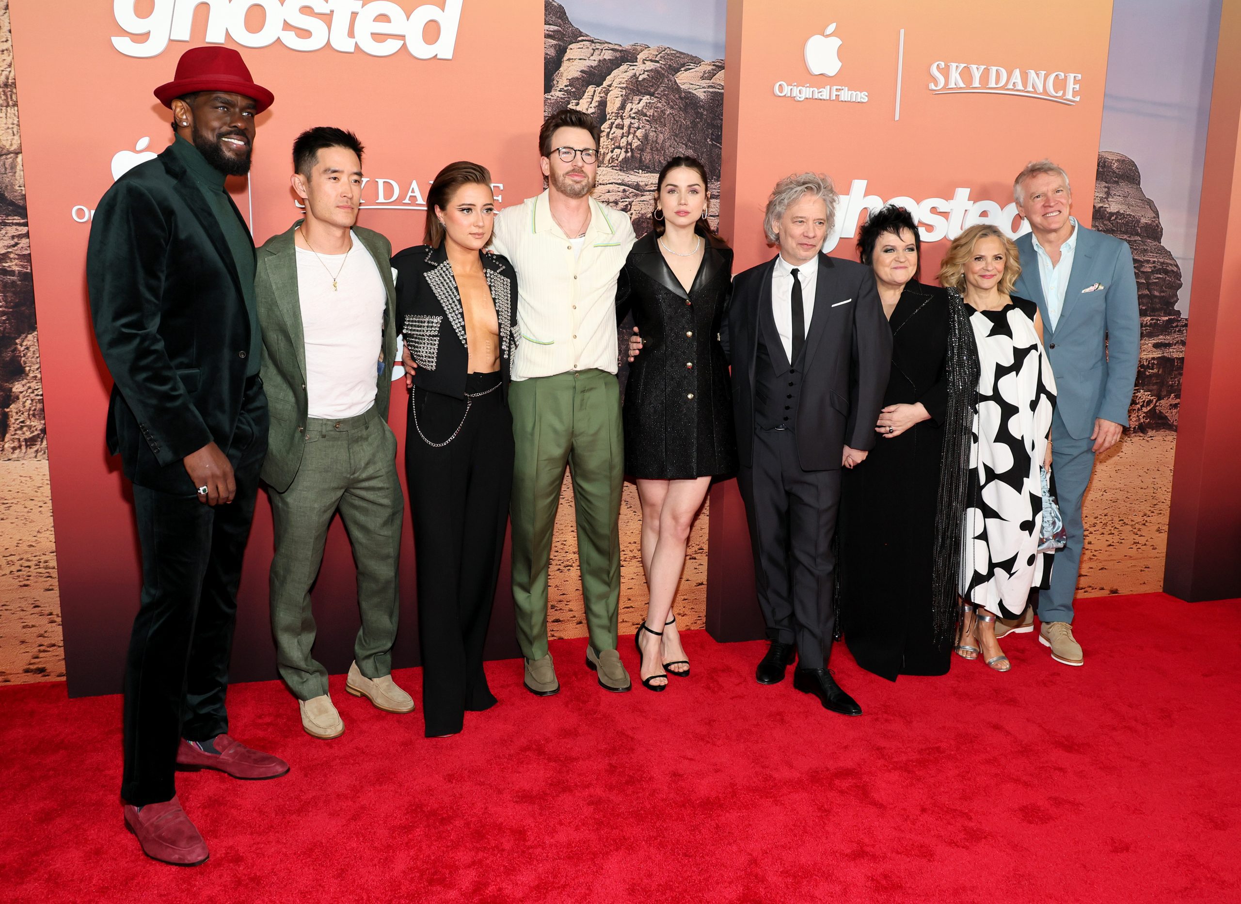 Lizze Broadway Net Worth in 2023 Wiki, Age, Weight and Height