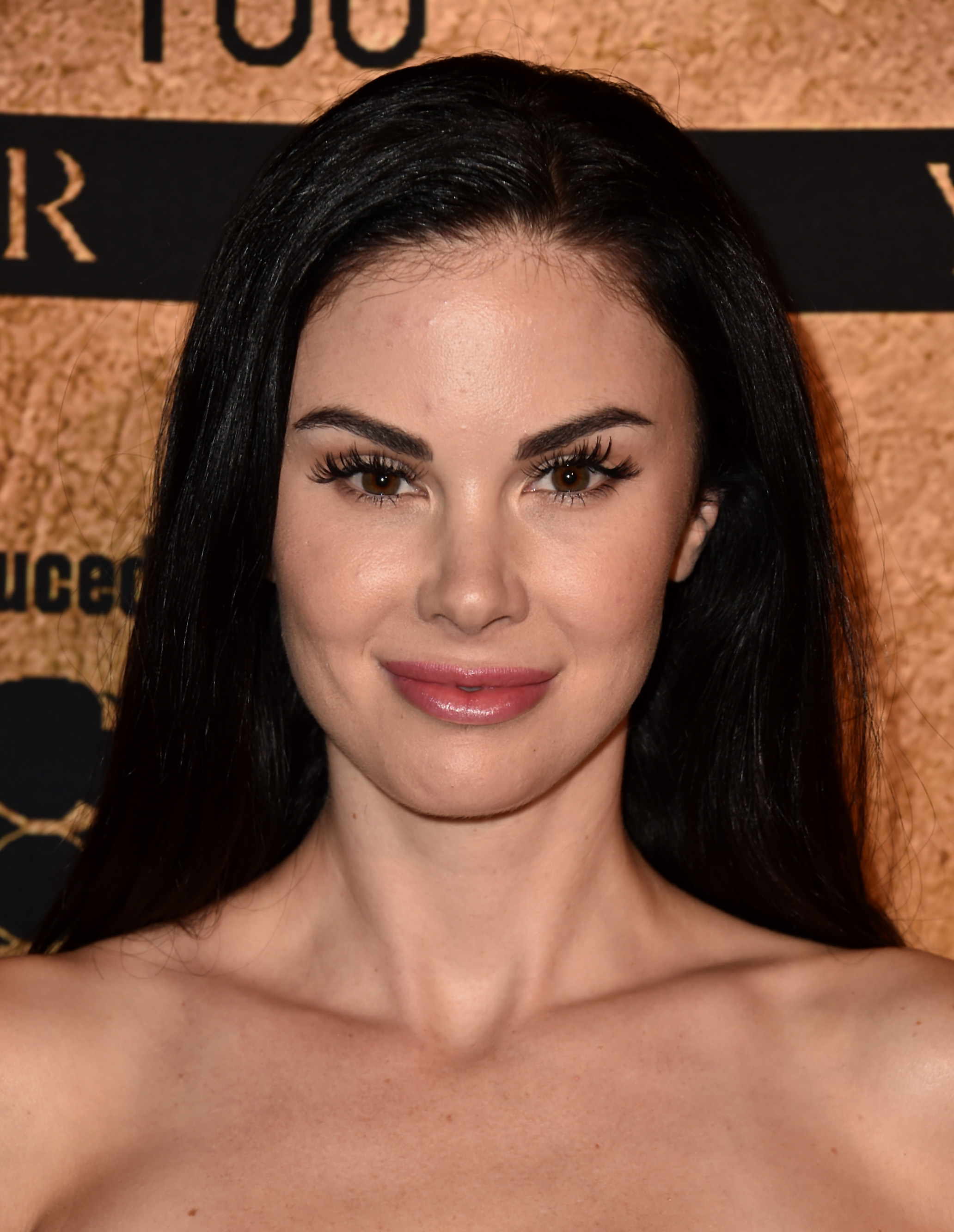 Jayde Nicole Net Worth - Wiki, Age, Weight and Height, Relationships