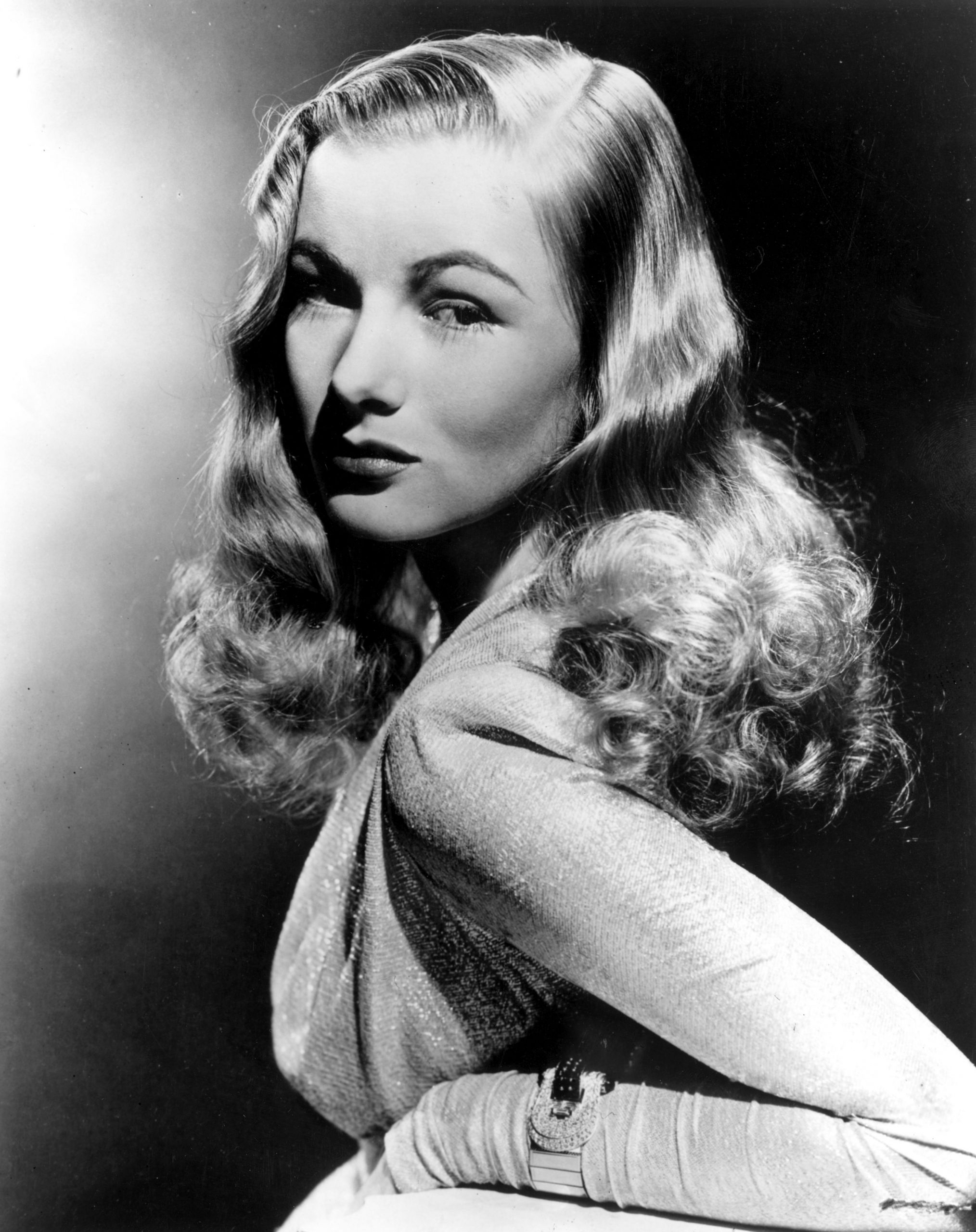 Veronica Lake Net Worth Wiki, Age, Weight and Height, Relationships
