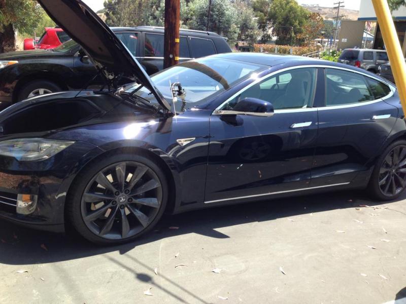 TESLA DOOR DENT REPAIR