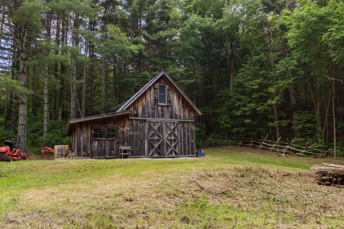 PRIVATE MOUNTAIN LODGE North Carolina Luxury Homes Mansions For
