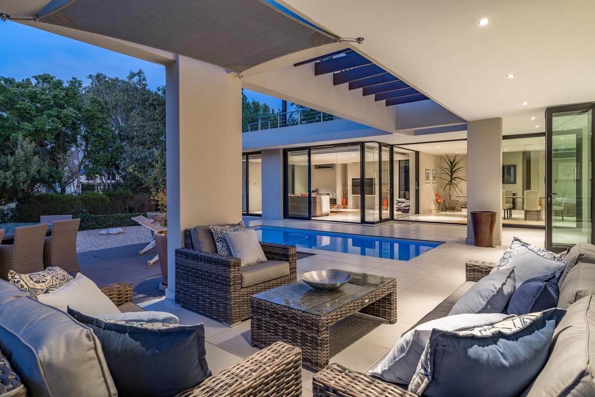 FOUR BEDROOM HOUSE FOR SALE IN PEARL VALLEY AT VAL DE VIE South Africa Luxury Homes Mansions