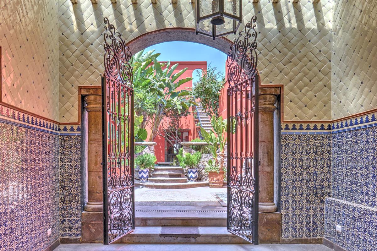 Truly Beautiful And Thoughtfully Designed Property 7 3 Quebrada, 73