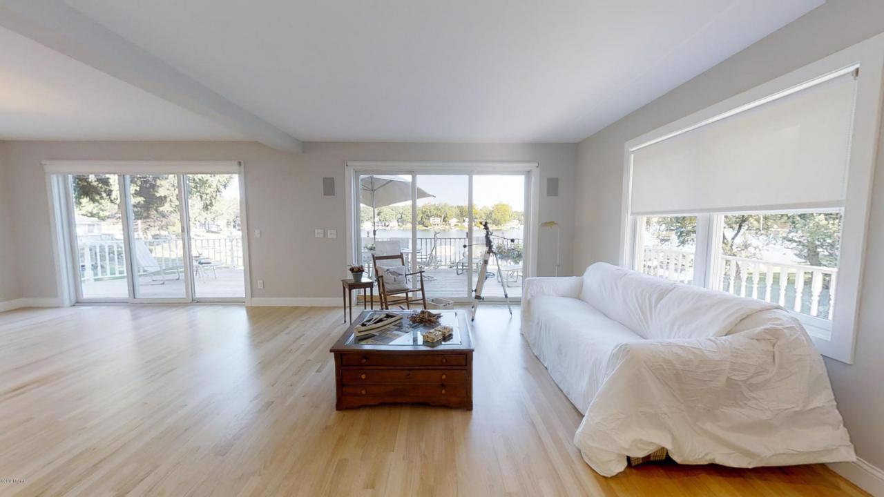 SPECTACULAR MAGICIAN LAKE HOME Michigan Luxury Homes Mansions For