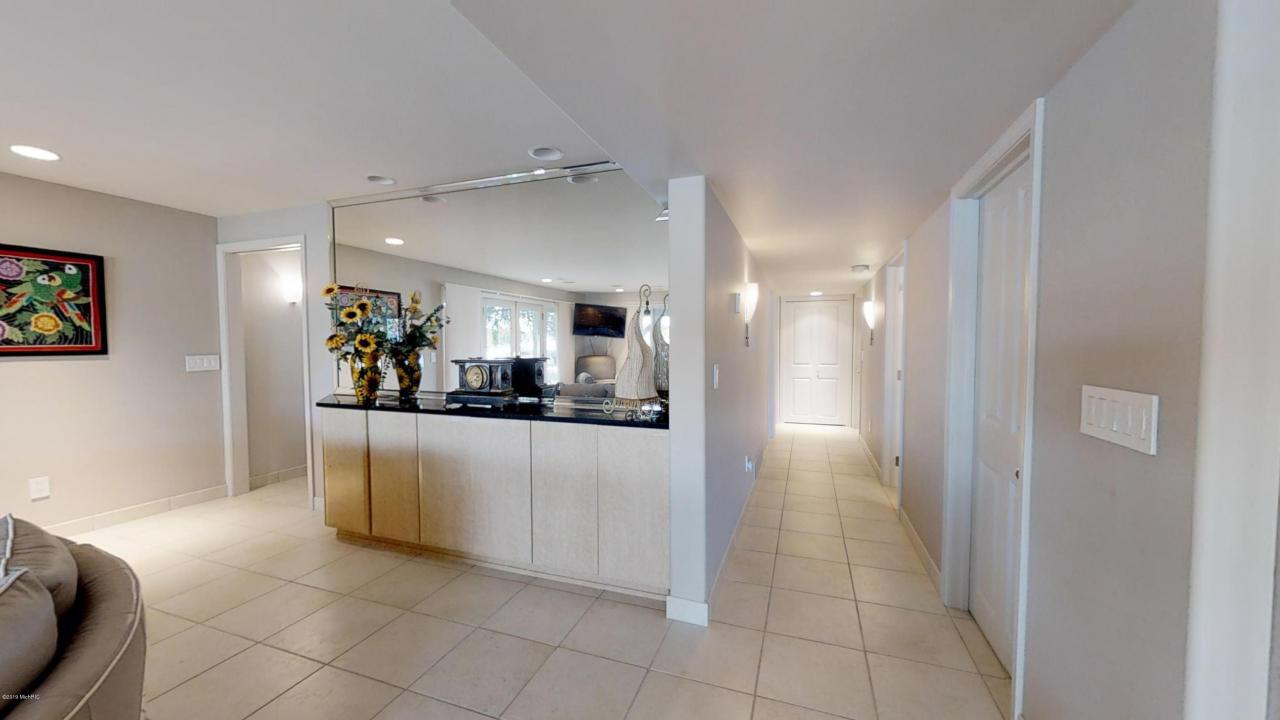 SPECTACULAR MAGICIAN LAKE HOME Michigan Luxury Homes Mansions For