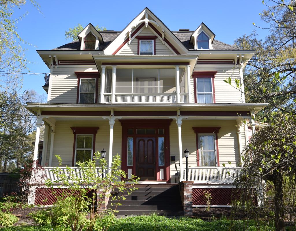 STYLISTIC ECLECTIC DOWNTOWN AMHERST Massachusetts Luxury Homes Mansions For Sale Luxury